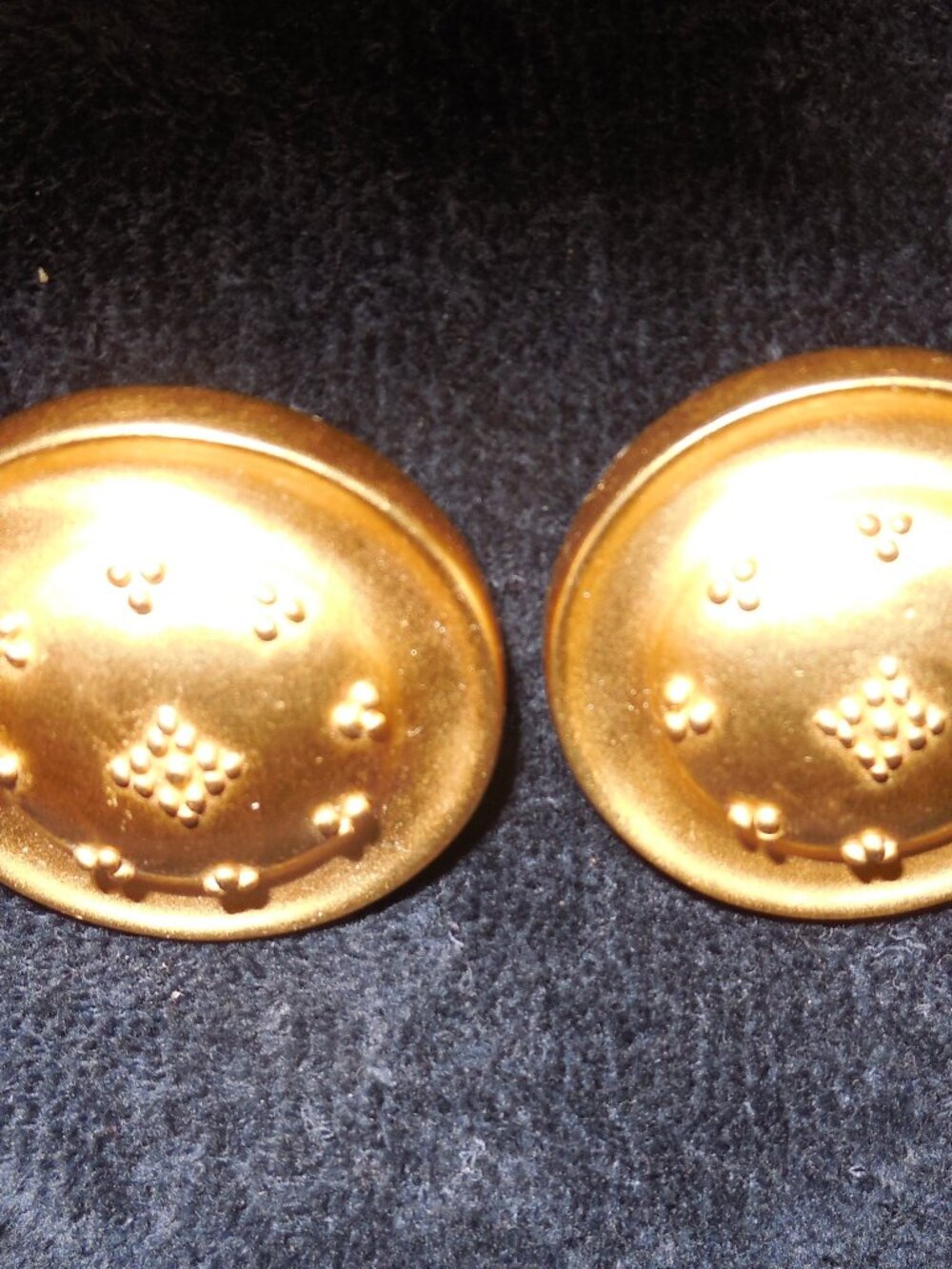 Liz Claiborne Clip On Circular Earrings  Vintage